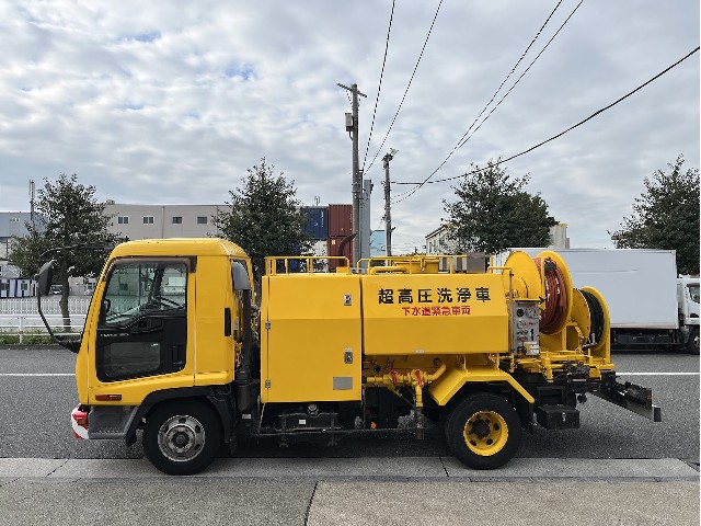 いすゞ ﾌｫﾜｰﾄﾞ 3