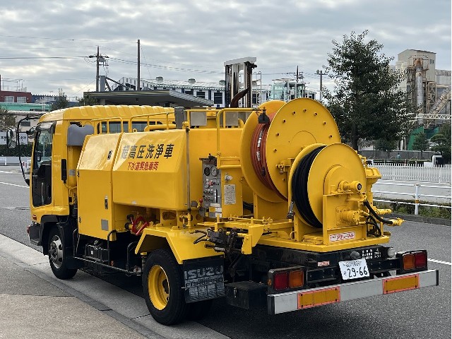 いすゞ ﾌｫﾜｰﾄﾞ 4