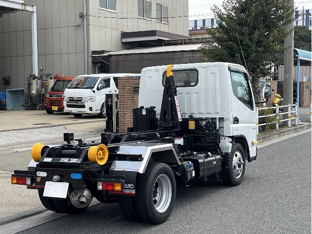三菱 ｷｬﾝﾀｰ 6