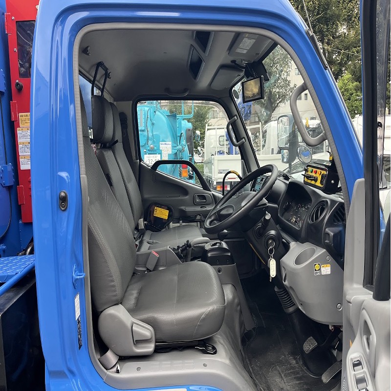 日野 ﾃﾞｭﾄﾛ 8