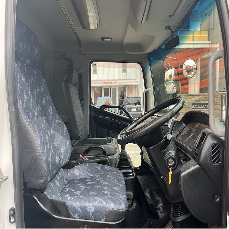 日野 ﾚﾝｼﾞｬｰ 8