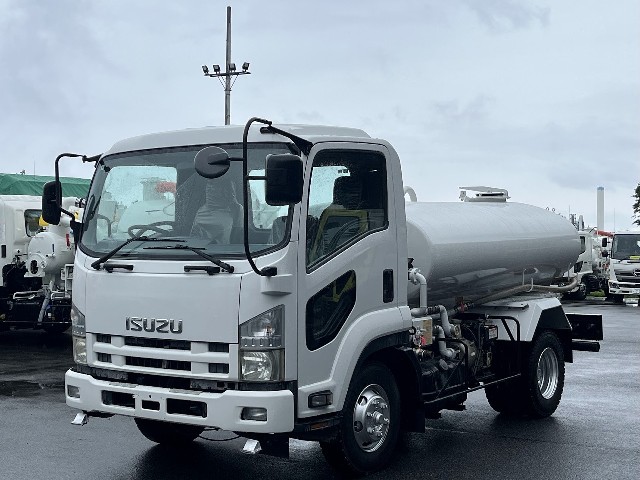 いすゞ 2