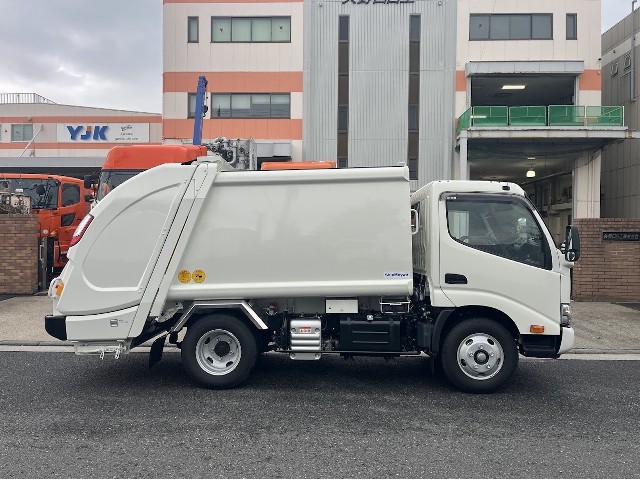 日野 ﾃﾞｭﾄﾛ 7