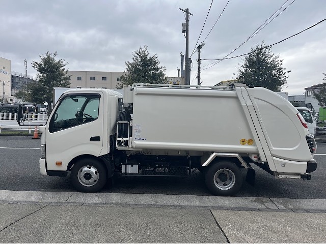 日野 ﾃﾞｭﾄﾛ 3